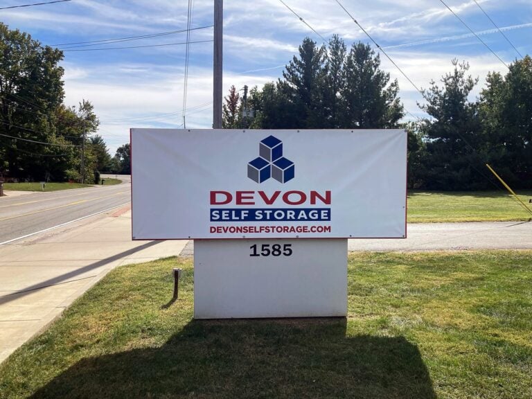Custom banner for Devon Self Storage in Troy, IL