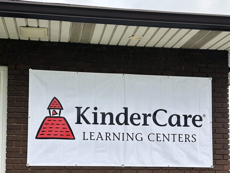 Custom banner for KinderCare Learning Centers in Decatur, IL