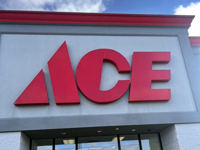 Channel letter sign for Ace Hardware in Chatham, IL