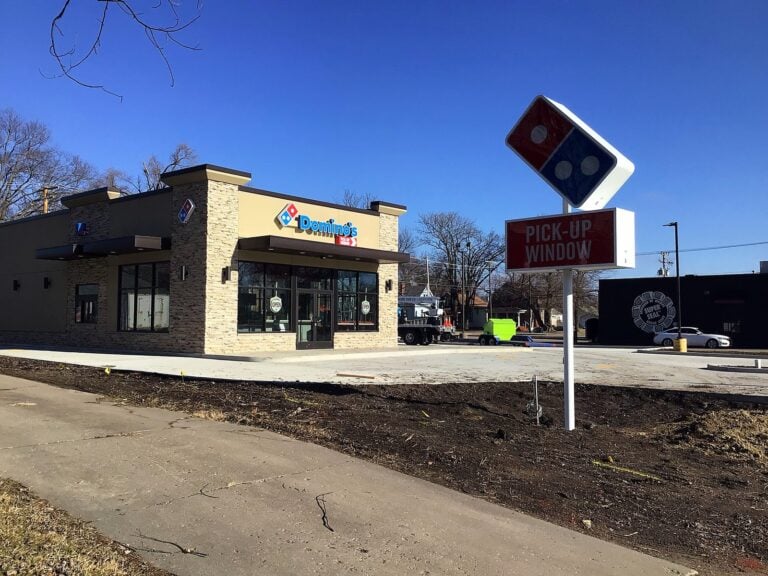 Channel letter sign for Domino's in Lincoln, IL