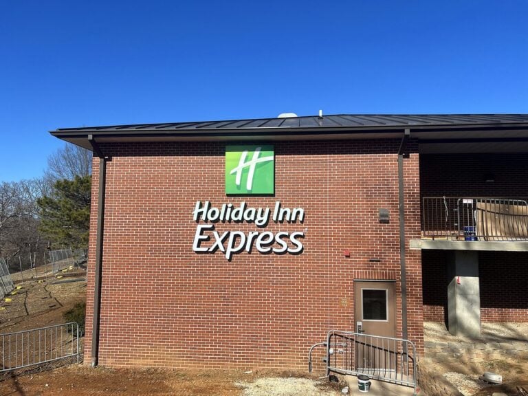 Channel letter sign for Holiday Inn Express in Fort Leonard, MO