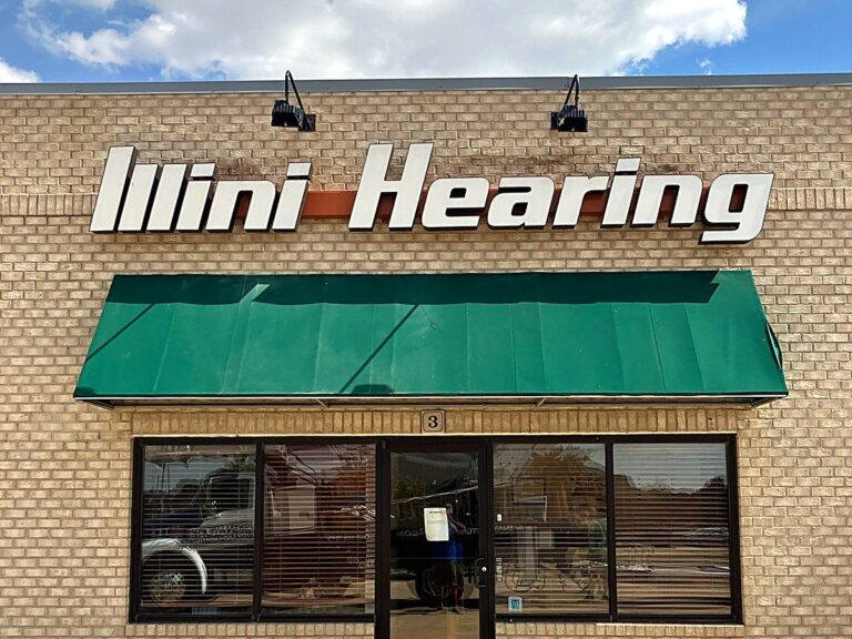 Channel letter sign for Illini Hearing in Mahomet, IL