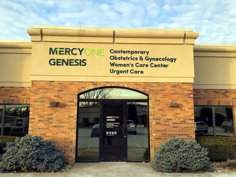 Channel letter sign for MercyOne Genesis in Moline, IL