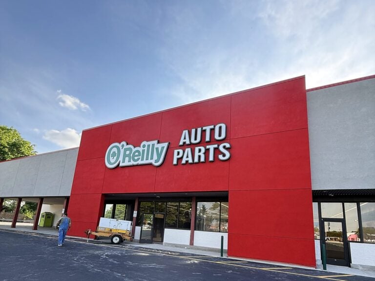 Channel letter sign for O'Reilly Auto Parts in Springfield, IL – view 3