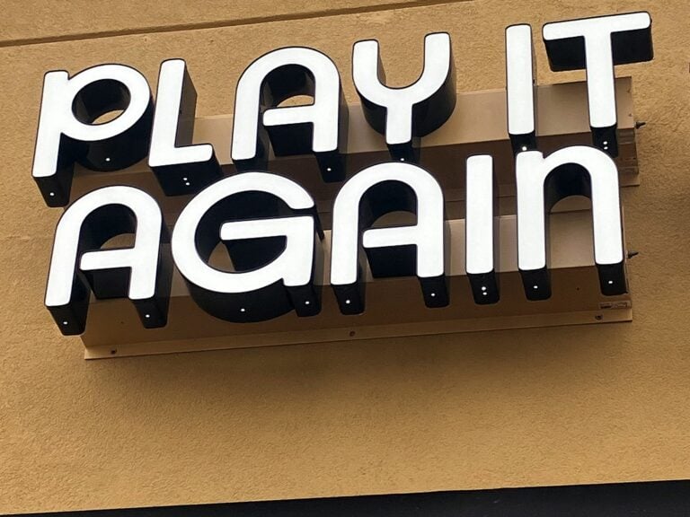 Channel letter sign for Play It Again Sports in Bloomington, IL – view 2