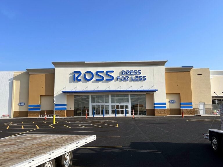 Channel letter sign for Ross Dress for Less in Pekin, IL