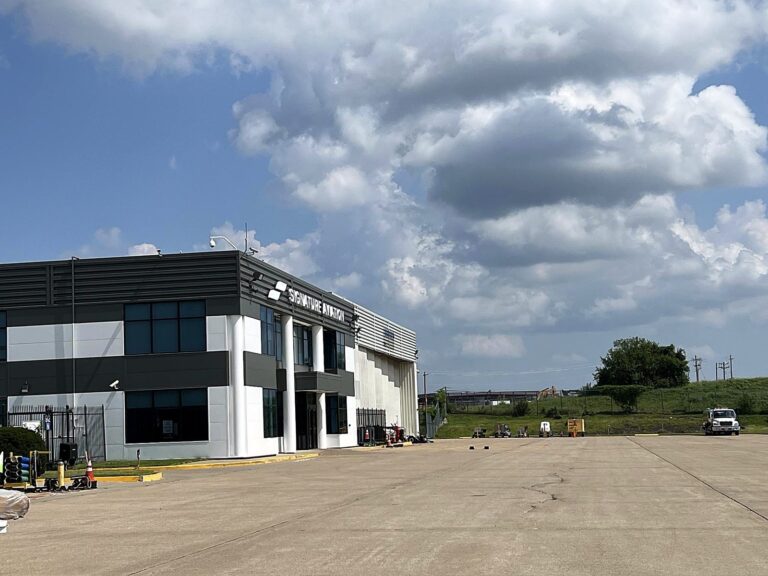 Channel letter sign for Signature Aviation in St. Louis, MO – view 2