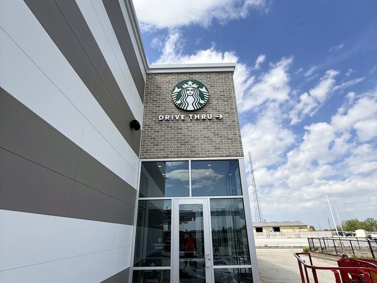 Channel letter sign for Starbucks in St. Elmo, IL