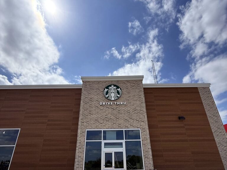 Channel letter sign for Starbucks in St. Elmo, IL – view 2