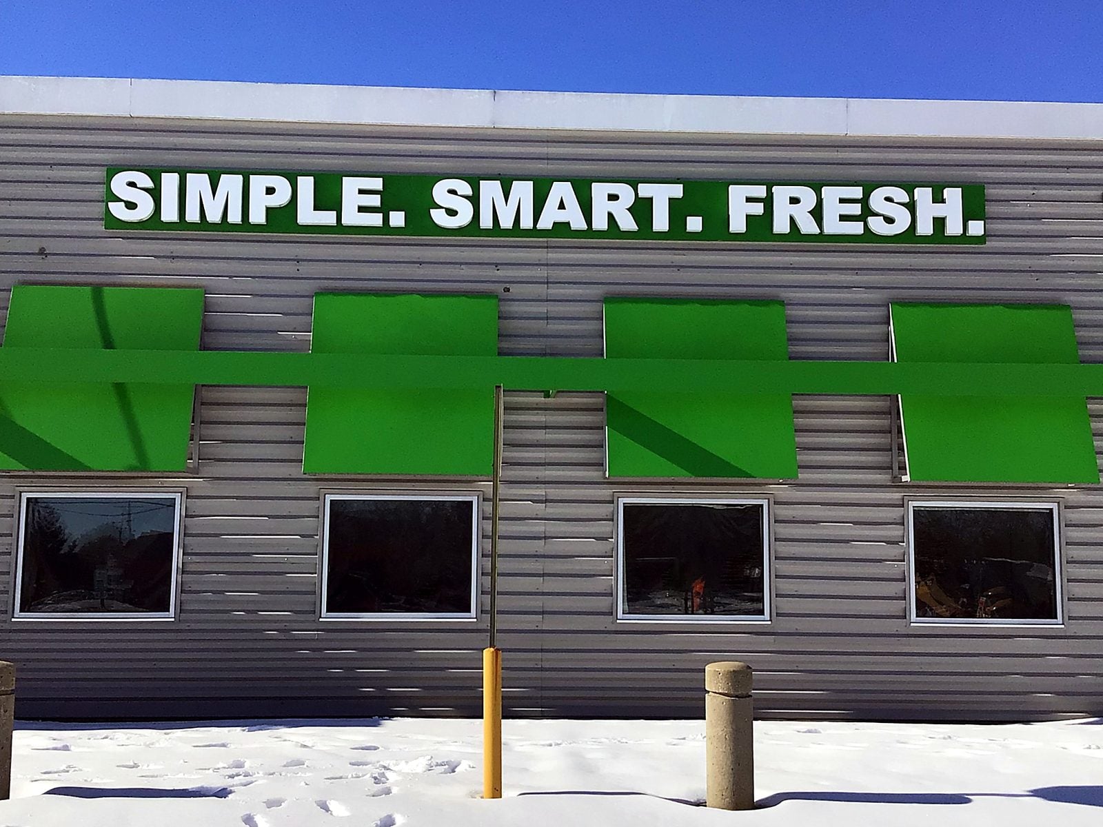 Commercial awning for Ruler Foods in Belleville, IL