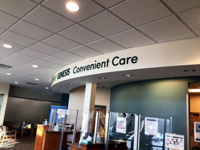 Interior sign for MercyOne Genesis in Moline, IL – view 2