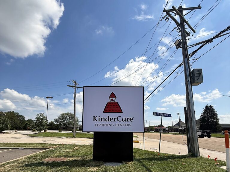 Monument sign for KinderCare Learning Centers in Swansea, IL