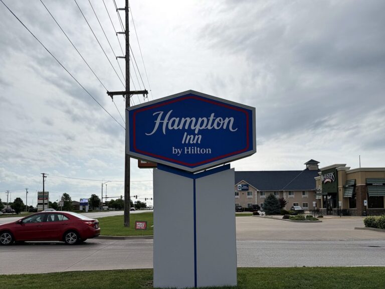 Pylon sign for Hampton Inn by Hilton in Macomb, IL