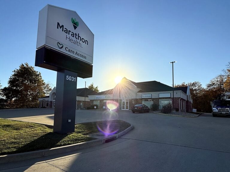 Pylon sign for Marathon Health in Fairview Heights, IL