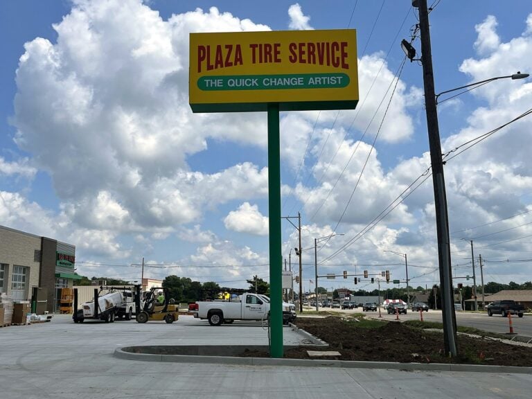 Pylon sign for Plaza Tire Service in Jacksonville, IL